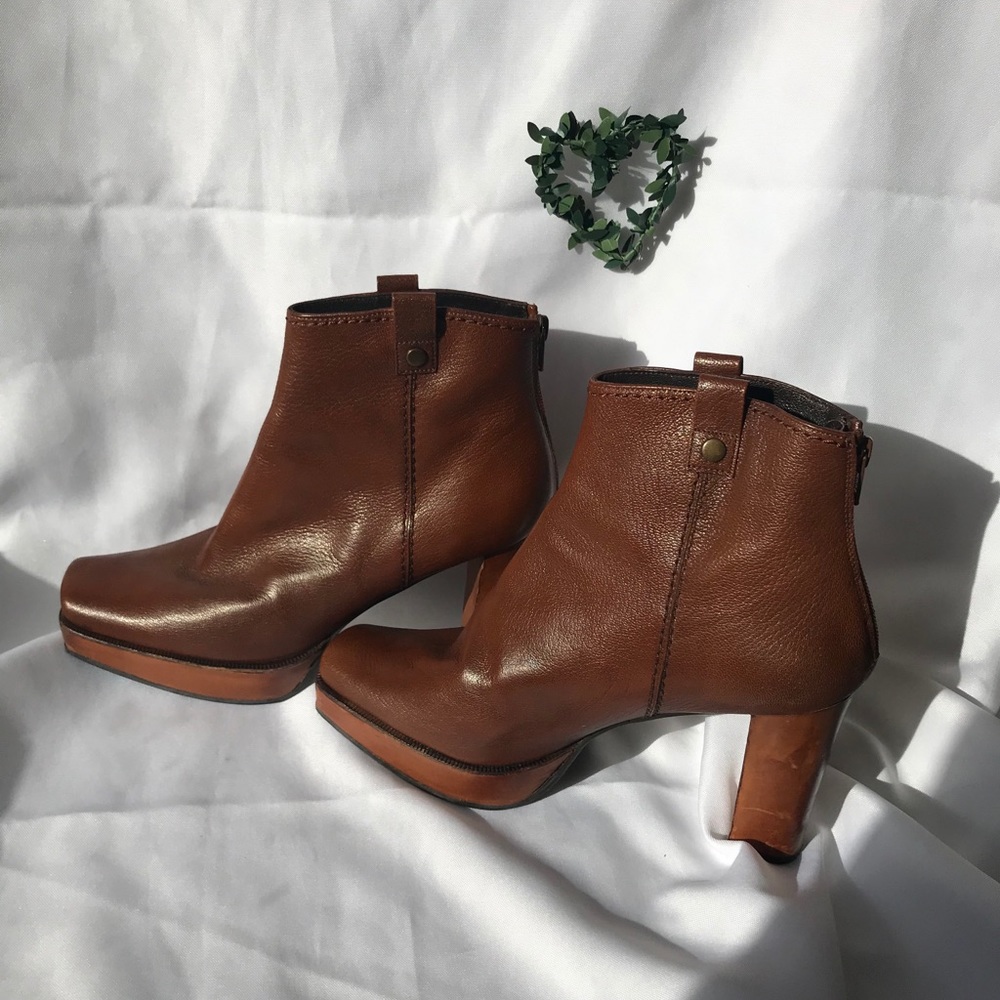 Stuart Weitzman ankle boots - Picture 12 of 15